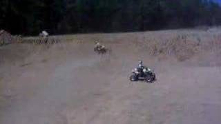 preview picture of video 'Taylor Hopping Quad in Pits'