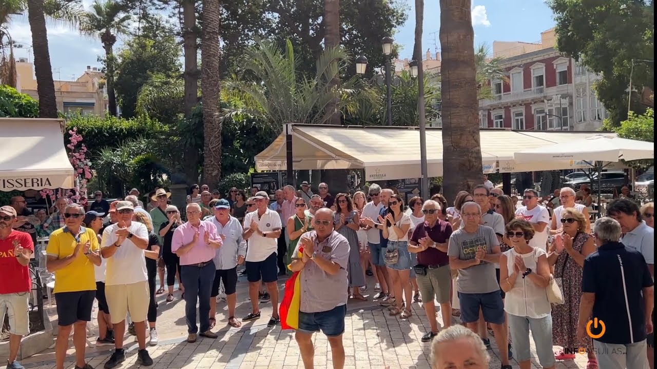 Manifestación en Águilas en contra de la Ley de Amnistía y otros temas de ámbito nacional