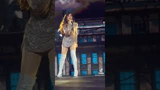 Gloria Trevi - Vas a Recordarme (En Vivo Desde Isla Divina)