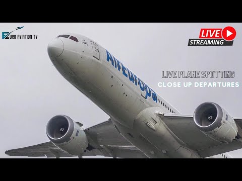 🔴 LIVE PLANE SPOTTING CLOSE UP DEPARTURES From Foggy Amsterdam Schiphol Airport 11-12-2022