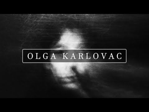 The Street Photographer Who Only Takes Blurry Photos