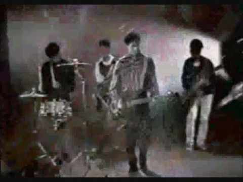 "Cajitas Rectangulares" - Emociones Clandestinas