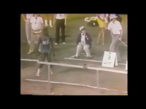 CARL LEWIS 30 FEET IN LONG JUMP? (1982)