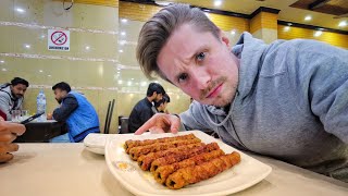 Pakistanis Eat THIS?! 🥵 (Rawalpindi Street Food)