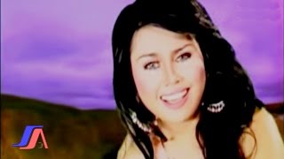 Download lagu Hesty Damara & B.Makayock - Menunggu mp3