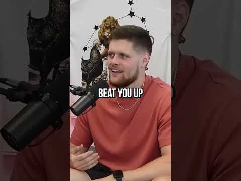 Peyton FAILS Gorilla VS Giraffe Debate 🤣 #youshouldknow #shorts