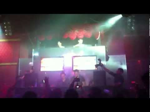 Coldharbour Night 2012 - Markus and Arnej behind the decks 1/4