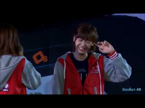 เรือแล่น 2 ลำ  Namneung Noey Tarwaan Orn BNK 48 E Sports Day