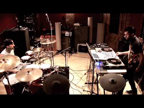 Travis Barker & A-Trak Perform @ The Roxy