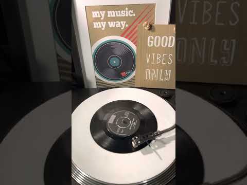 Al Green - Sha - La - La ( Make Me Happy ) From 1974 .