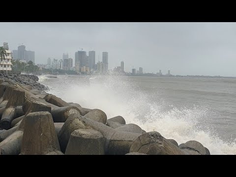 Waves on the street | Near Mahim Hinduja sea