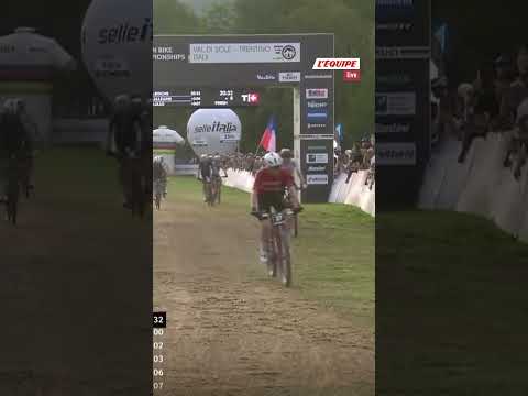 🇫🇷🚴 Le Français Adrien Boichis SACRÉ CHAMPION DU MONDE de short track !