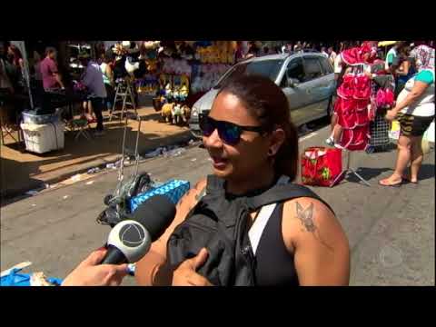 Consumidores criam estratégias para se proteger dos ladrões no comércio popular de SP