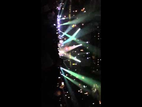 Bon Jovi concert intro circle tour at the UC 3/09/11
