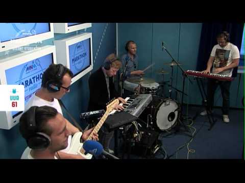 Cookies & Cream - Blurred Lines en Get Lucky (live)