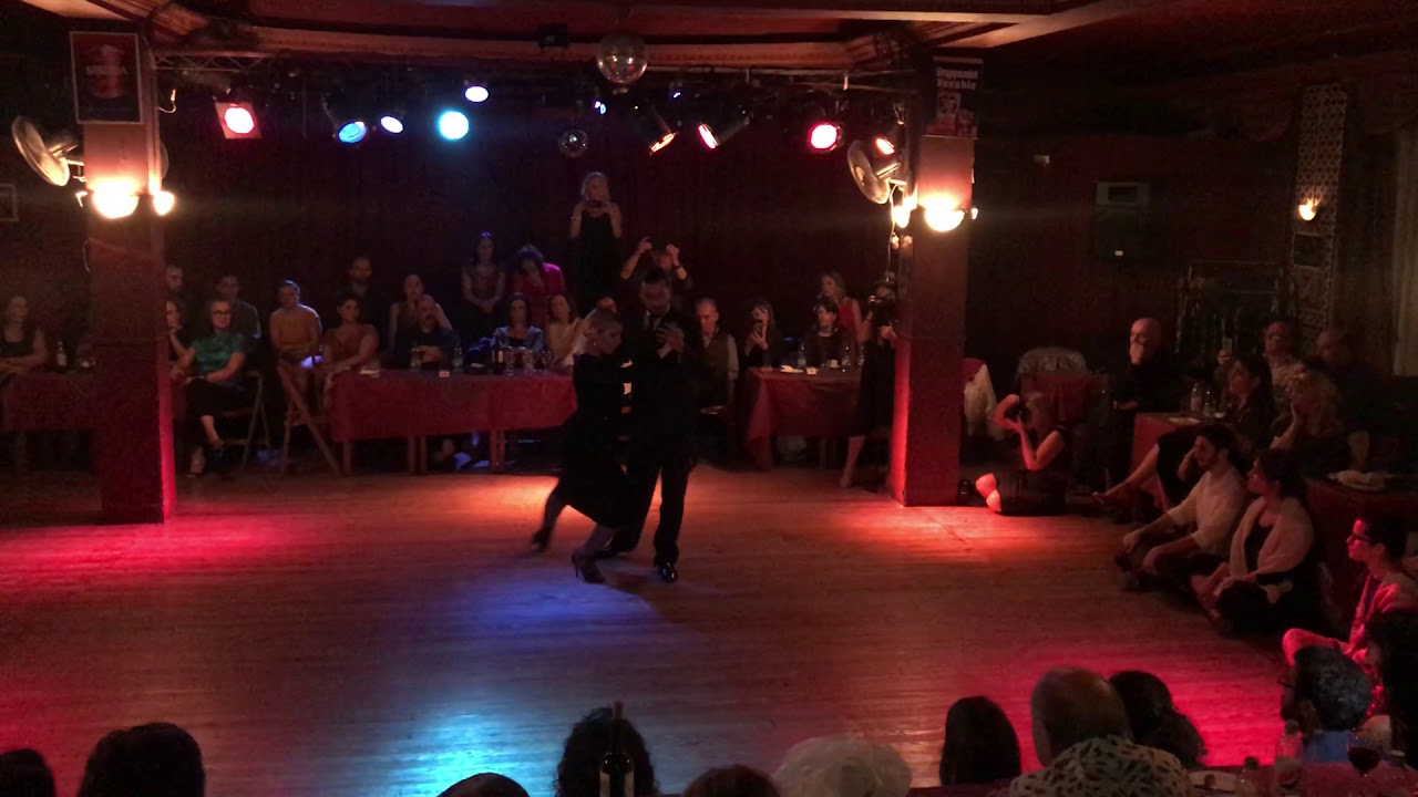 Noelia Hurtado y Facundo de la Cruz - "Confesión"