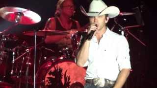 Justin Moore &quot;Old Back in the New School&quot; 8-31-13