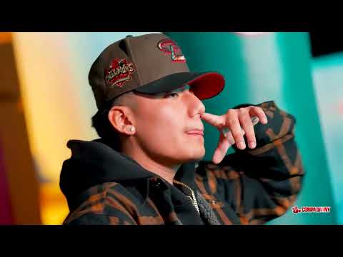 Santy Y Su Estilo Unico - Mi Gusto y Mi Dinero (En Vivo)