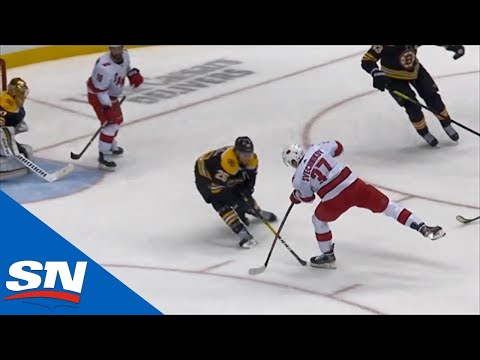 Hurricanes Strike Twice In 1:28 To Take Lead Over Bruins