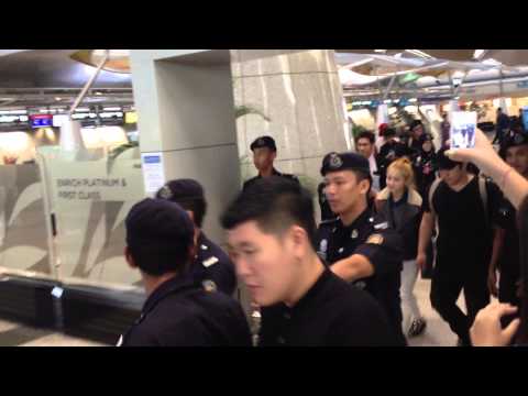 Lee Ha Yi & Epik HIgh Fancam #3 - 15012013