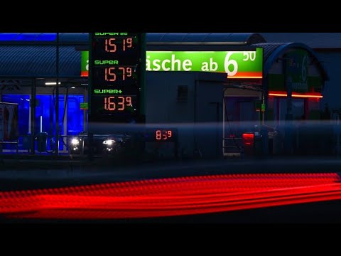 Tips for refueling: How drivers can save money