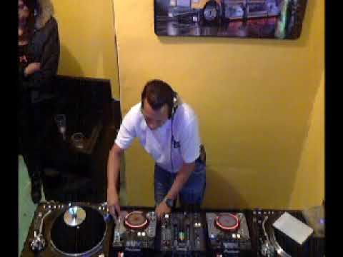 Dj Manuel Rios en el programa Odeon Frecuencia en Movimiento - PRODUCCIONES KEYTARO.