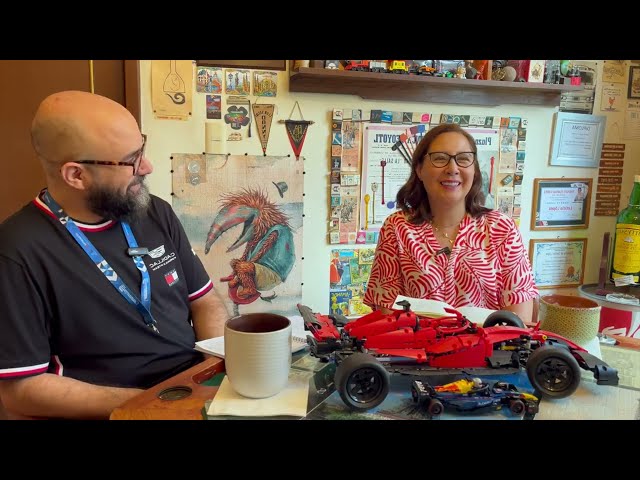 Vídeo relacionado con ¨Puede prestarnos a su marido? (Biblioteca Graham Greene)