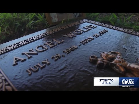 Man keeps promise to his mom and finds healing in a Naples headstone