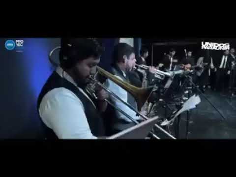 Emmanuel Gárces  - Allá en mi Pueblo - (En Vivo)