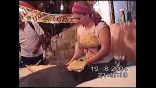 פינת המאכלים בפסטיבל הזמר בצפת 2004.wmv (ידידנו היקר משה רצון ז"ל) - התמונה מוצגת ישירות מתוך אתר האינטרנט יוטיוב. זכויות היוצרים בתמונה שייכות ליוצרה. קישור קרדיט למקור התוכן נמצא בתוך דף הסרטון