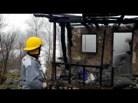 Incendiu la o casă din Berbești