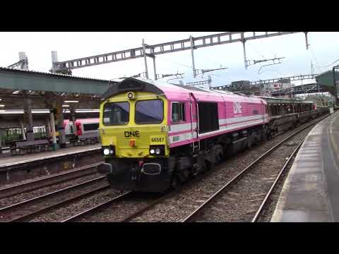 66587 THE " PINK ONE" AT NEWPORT. 17/08/2022.