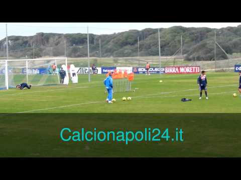 CALCIONAPOLI24.IT - Vargas show a Castelvolturno: che gol su punizione!