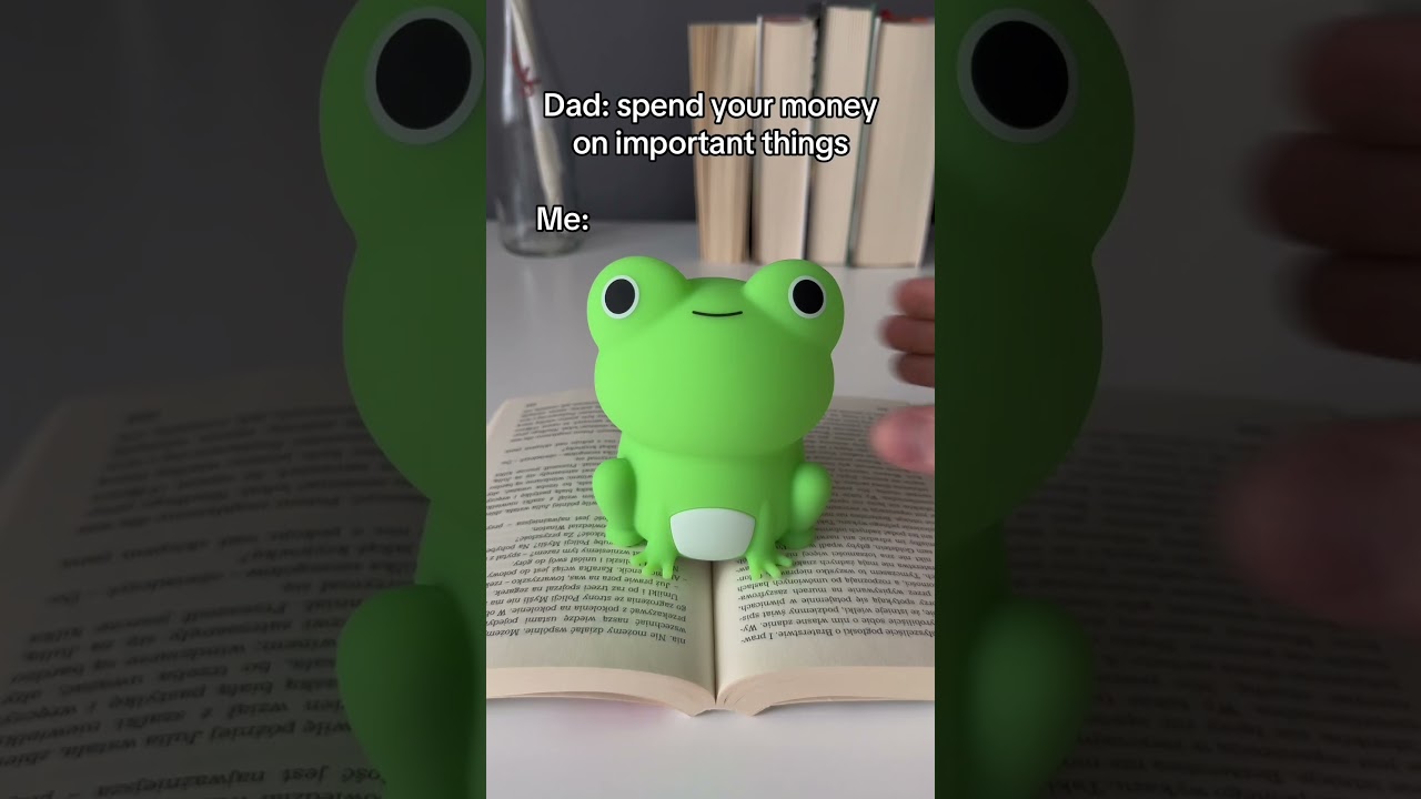 Adorable Frog Night Lamp 😍  #giftideas #nightlamp #roomdecor #giftsforher