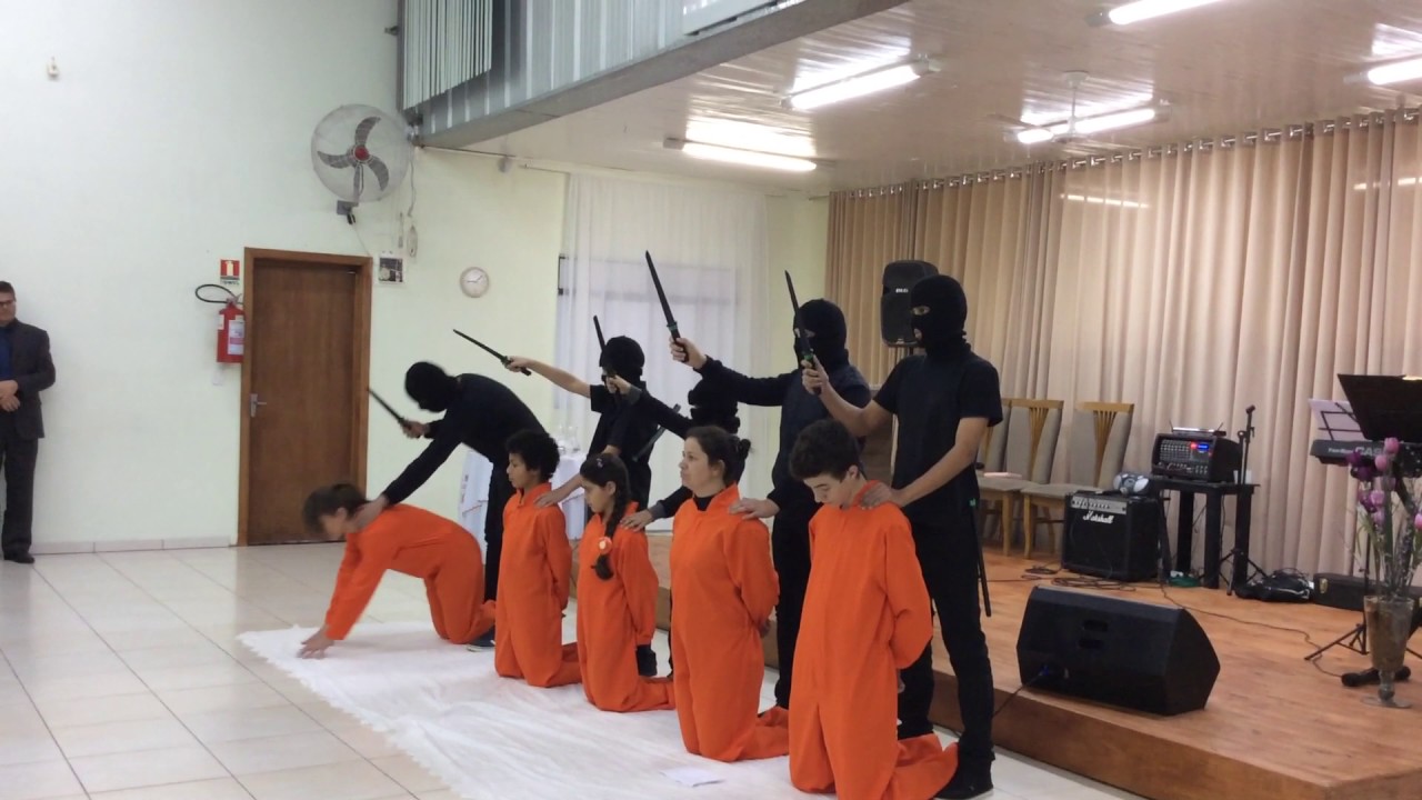 Peça de teatro: os cristãos perseguidos...