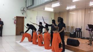 Peça de teatro: os cristãos perseguidos...