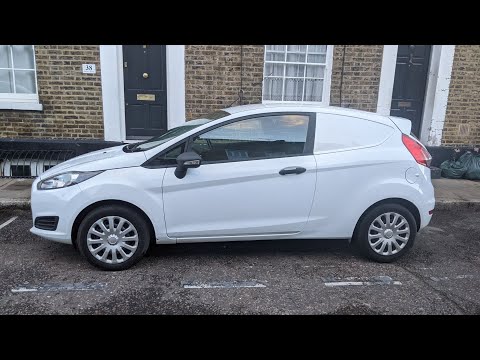 White Ford Fiesta Van (2017)