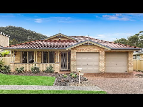 5 Manooka Road, Point Clare - Property Video for Ray White Point Clare by Chosen Photography