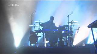 Massive Attack - Teardrop (Live - Melt Festival 2010)