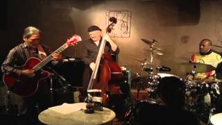 Akio Sasajima Live in Tokyo Strings Attached　東京ボディ＆ソウルでのライブ