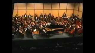 Gabriela Montero plays Rachmaninoff's Piano Concerto No. 3 (2)