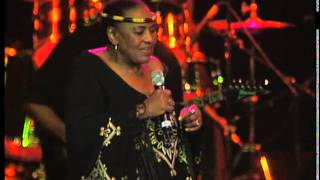 Miriam Makeba - Pata Pata (Live At The North Sea Jazz Festival 2002)