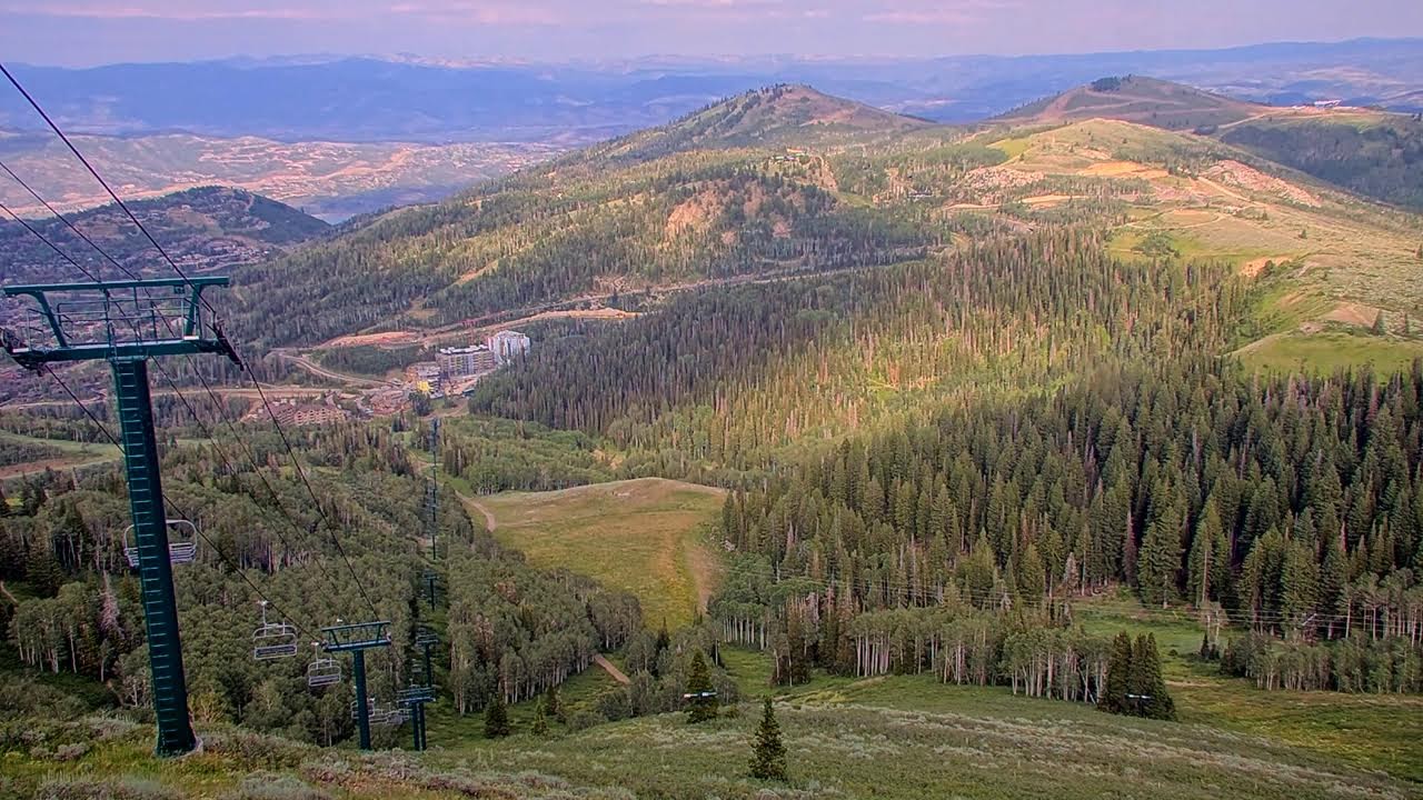 Live webcam view of Empire Express Chairlift View