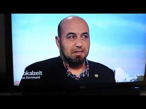 Vermummte Schalke- und BVB-Fans prügeln in Marl aufeinander