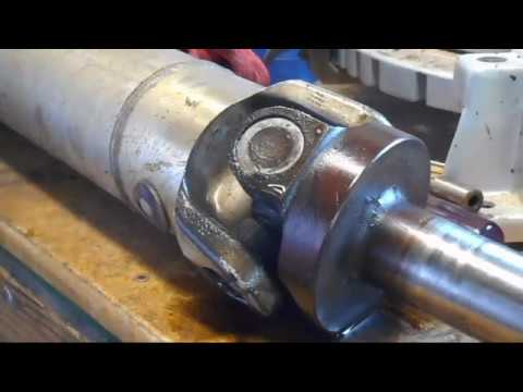 Brian's Budget Garage - Crown vic 2006 u-joint replacement