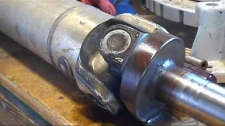 Brian's Budget Garage - Crown vic 2006 u-joint replacement