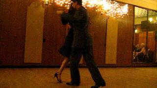 Viviana Parra & Eduardo @  La Milonga Rosa