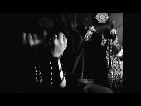download lagu mp3 mp4 Spikes And Leather Usa, download lagu Spikes And Leather Usa gratis, unduh video klip Spikes And Leather Usa