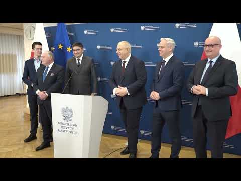 Jacek Sasin o podpisaniu umowy społecznej i powołaniu NABE