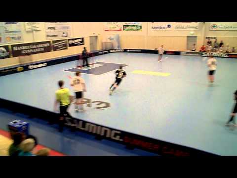 U20 Träningsmatch Lindås IBK - Partille (11-1) 140817 Per 3B